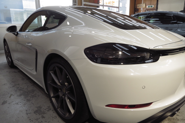 フィルム　ボディコーティング　コーティング　ガラスコーティング　カーコーティング　カーフィルム　遮熱フィルム　シルフィード　大阪　東大阪